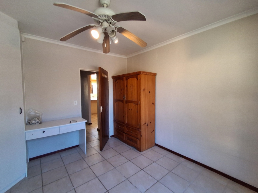 To Let 2 Bedroom Property for Rent in Jagtershof Western Cape